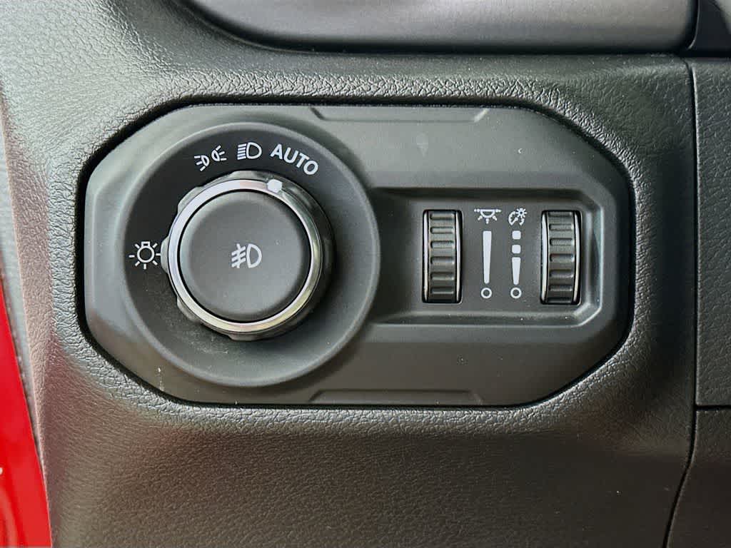 Thumbnail: 2022 Jeep Wrangler - 26