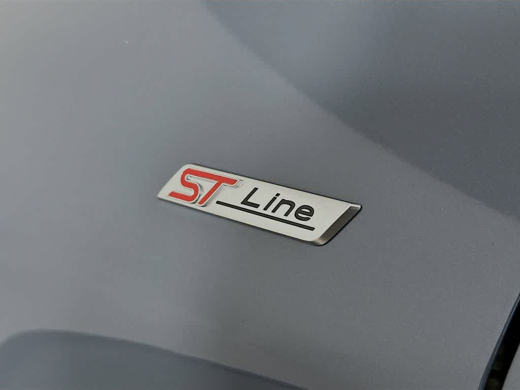 2025 Ford Explorer ST-Line 7