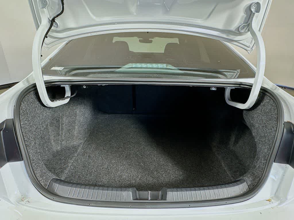 Thumbnail: 2025 Volkswagen Jetta - 19