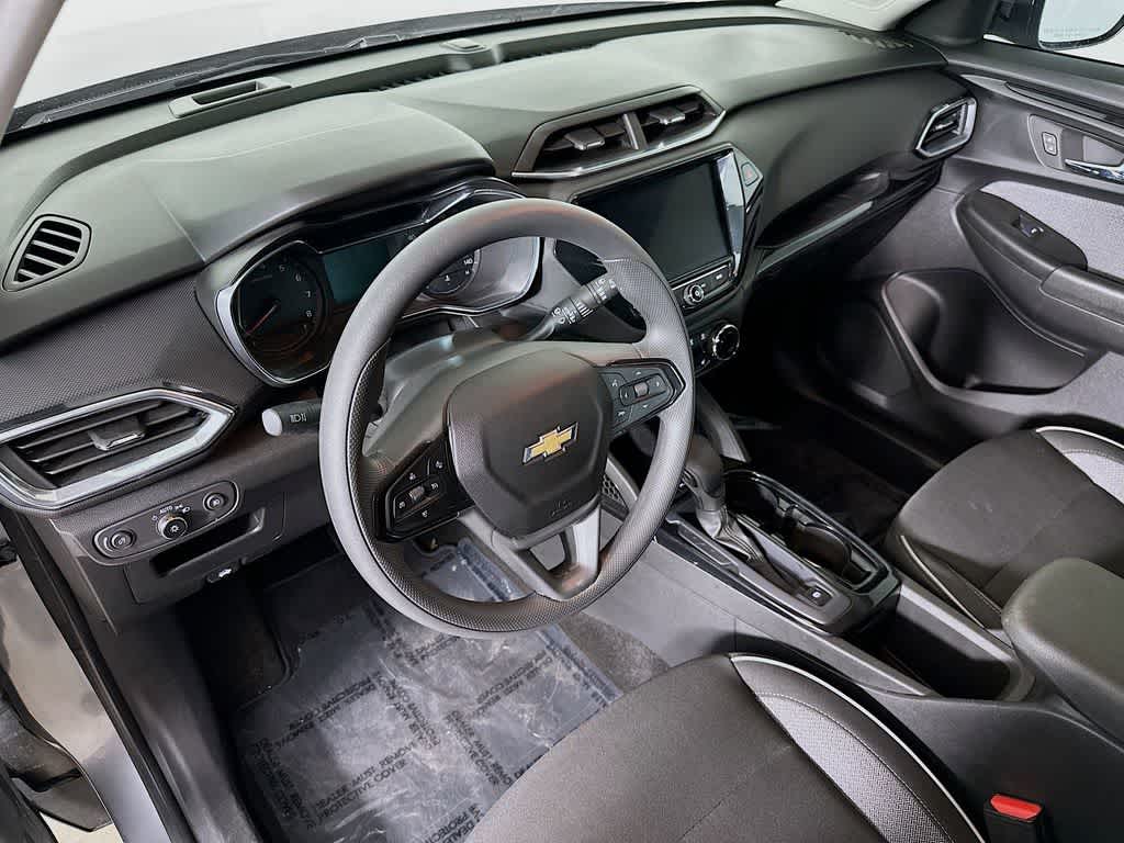 Thumbnail: 2023 Chevrolet TrailBlazer - 2