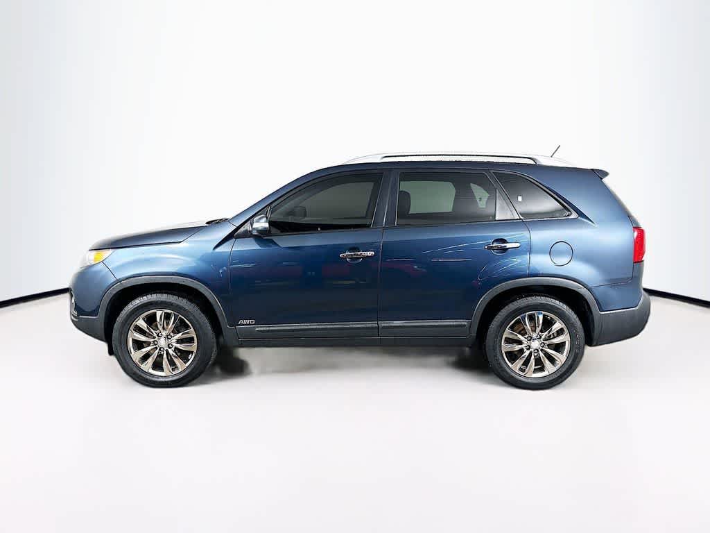 Thumbnail: 2011 Kia Sorento - 3