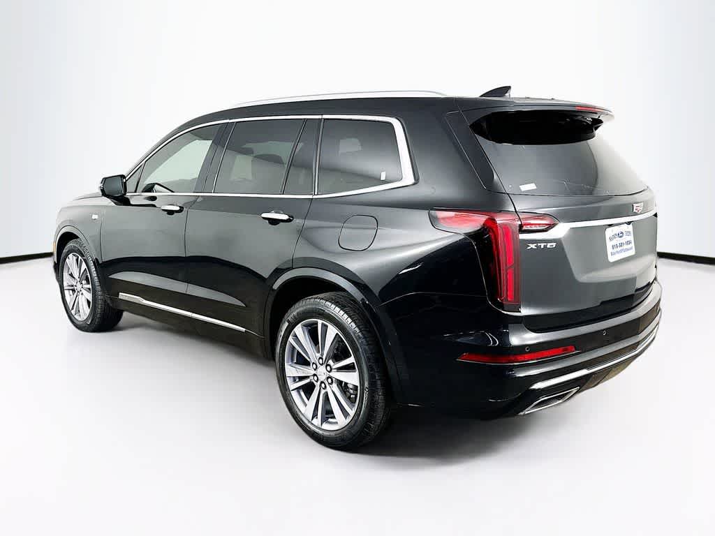 Thumbnail: 2024 Cadillac XT6 - 4