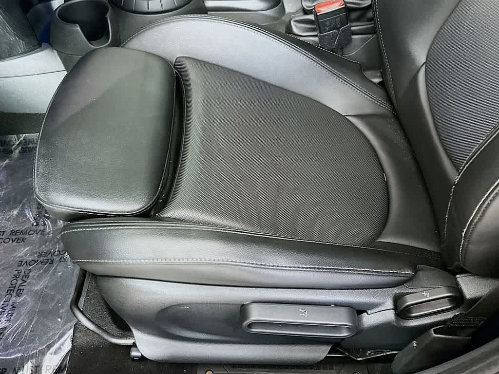 Thumbnail: 2016 MINI Cooper Hardtop - 28