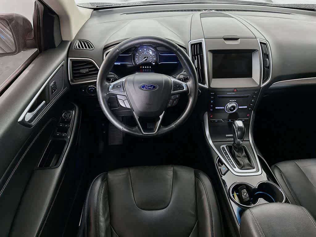 Thumbnail: 2017 Ford Edge - 10