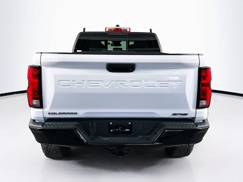 Thumbnail: 2023 Chevrolet Colorado - 5