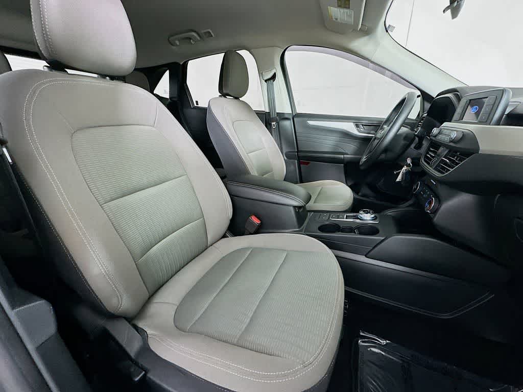 Thumbnail: 2022 Ford Escape - 13