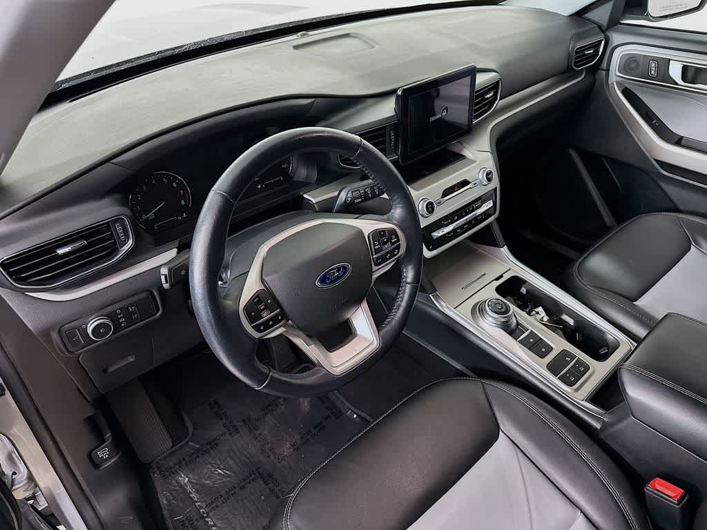 Thumbnail: 2022 Ford Explorer - 2