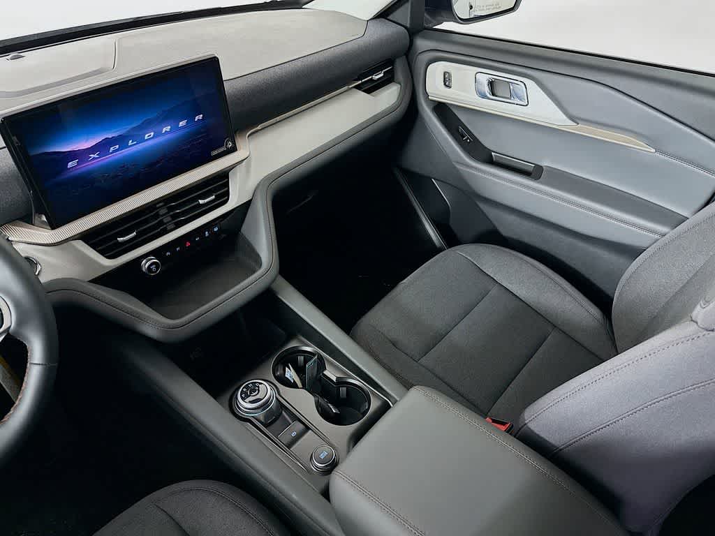 Thumbnail: 2026 Ford Explorer - 12