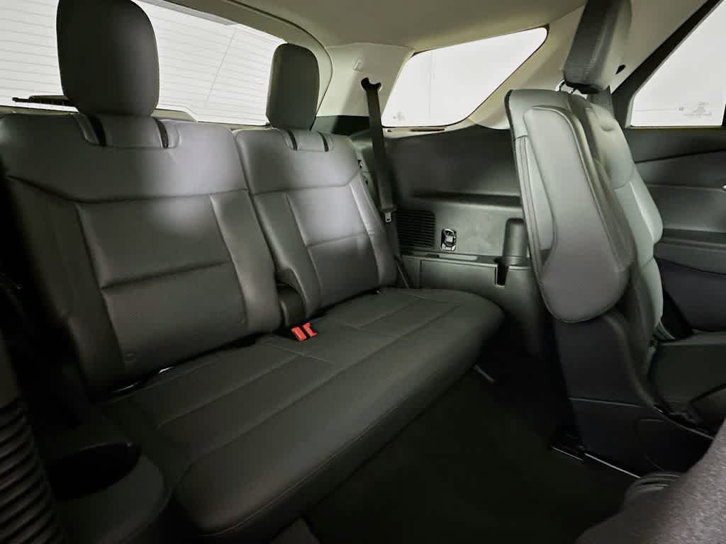 Thumbnail: 2026 Ford Explorer - 31