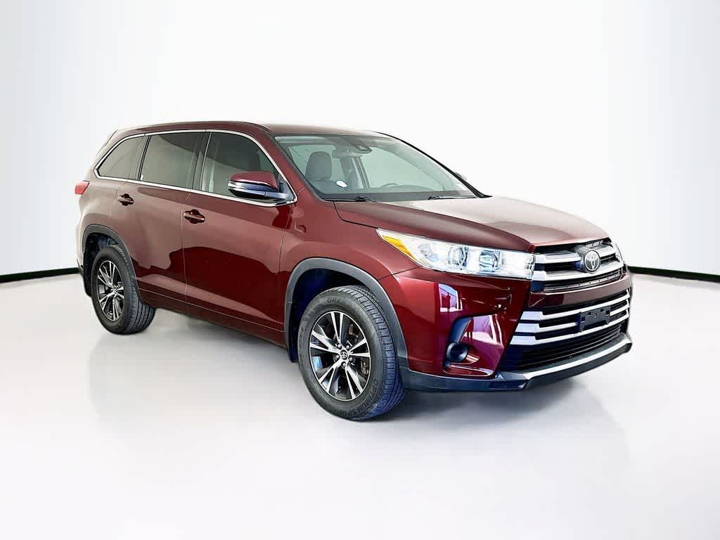 Thumbnail: 2018 Toyota Highlander - 24