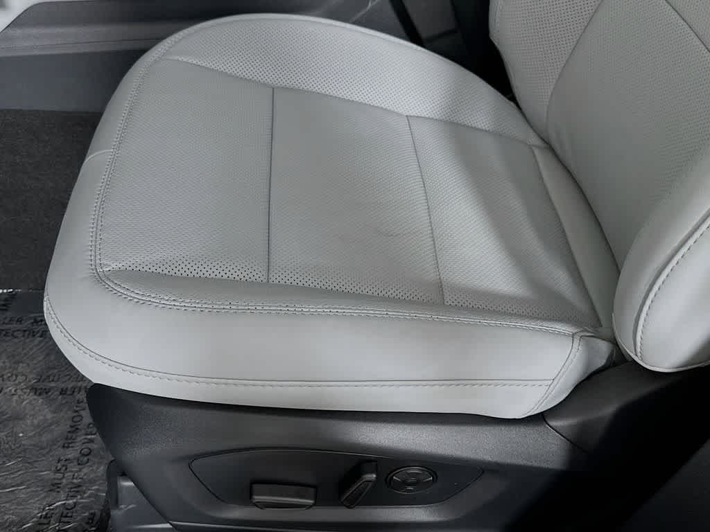 2025 Ford Explorer Platinum 30