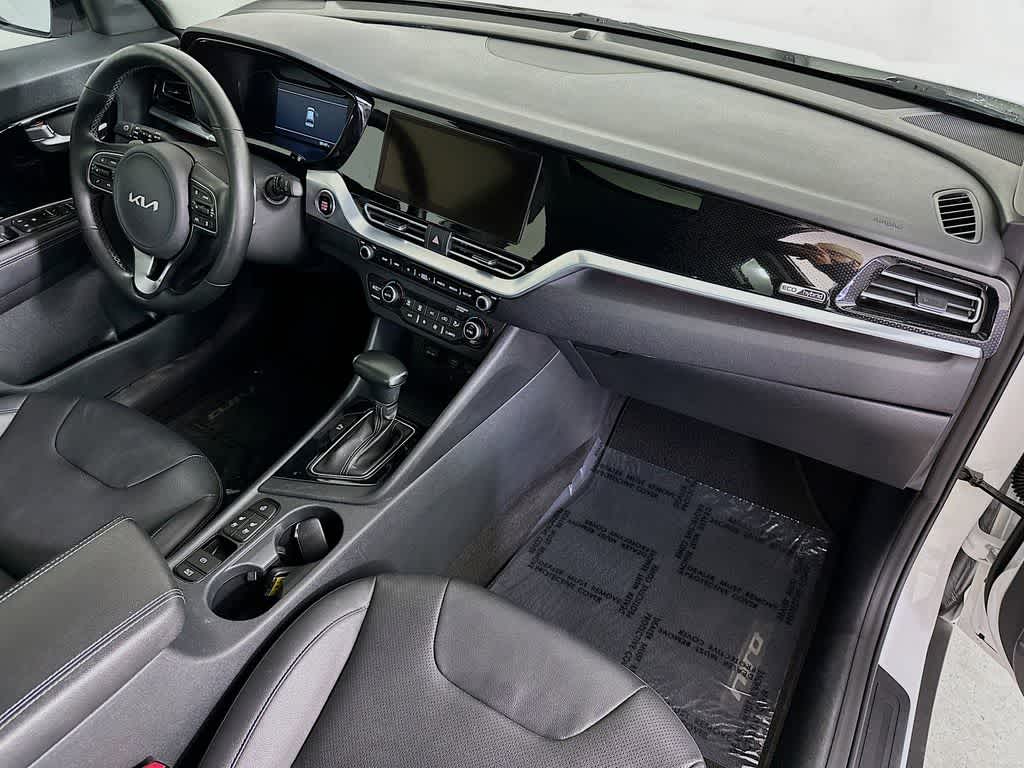 Thumbnail: 2022 Kia Niro - 34