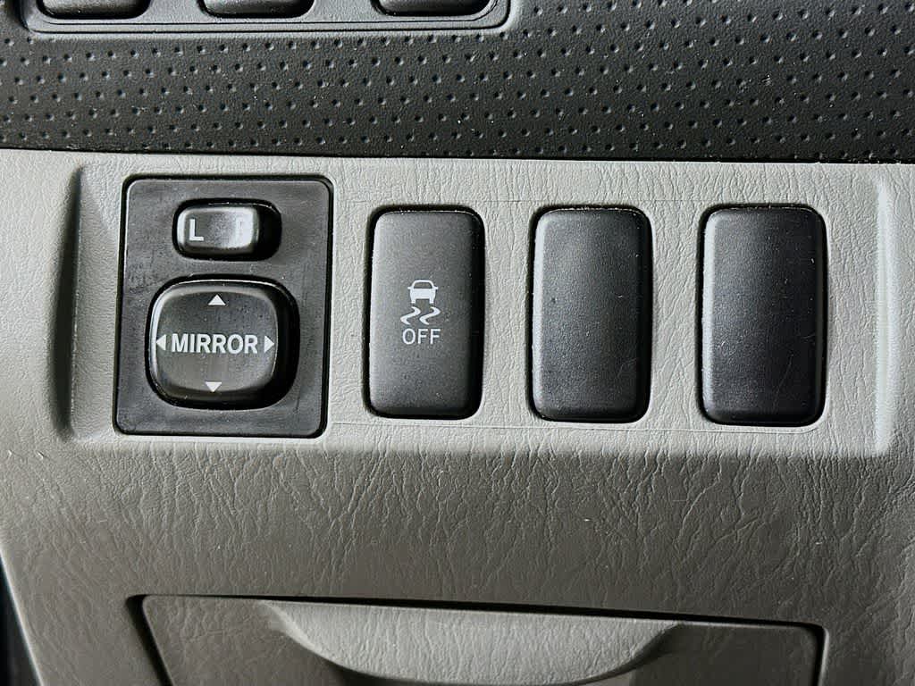 Thumbnail: 2014 Toyota Tacoma - 26