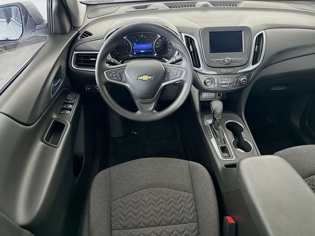 Thumbnail: 2022 Chevrolet Equinox - 10