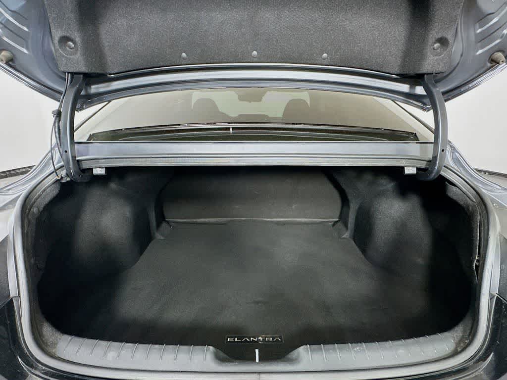 Thumbnail: 2023 Hyundai Elantra - 19