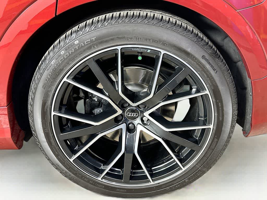 Thumbnail: 2020 Audi SQ8 - 8