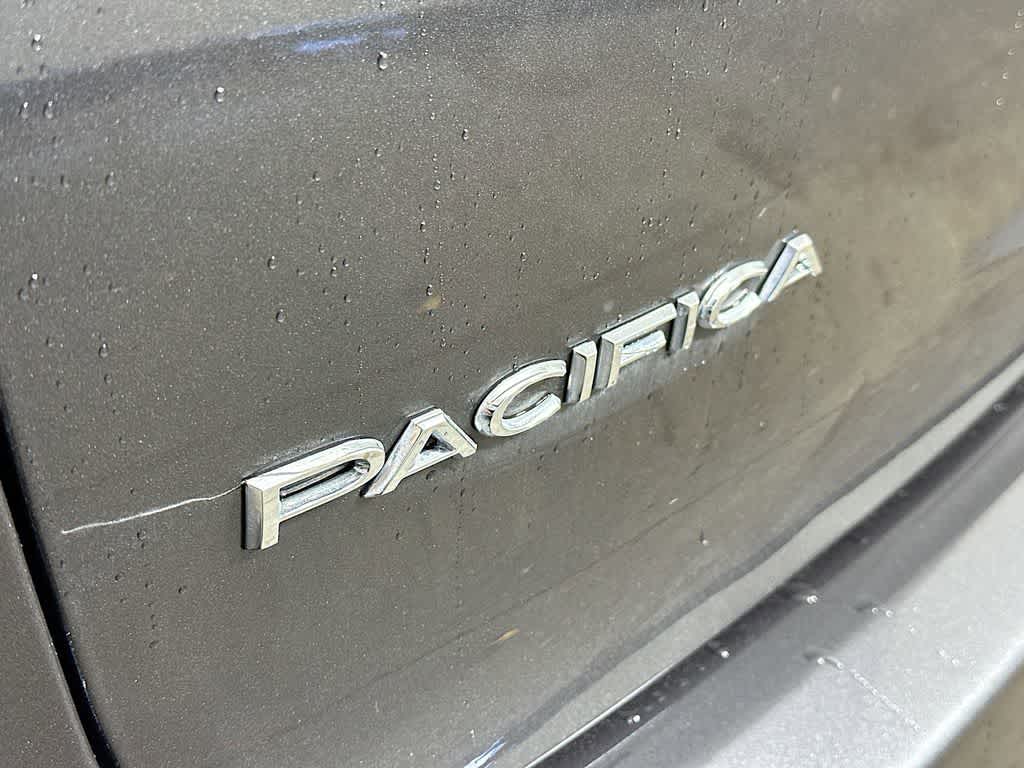 Thumbnail: 2022 Chrysler Pacifica - 7