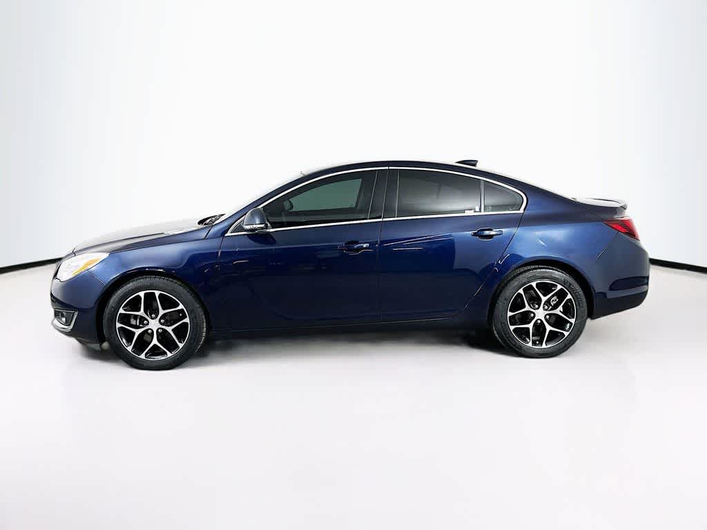 Thumbnail: 2017 Buick Regal - 3