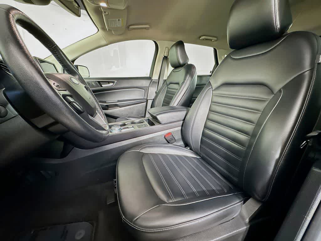 Thumbnail: 2022 Ford Edge - 11