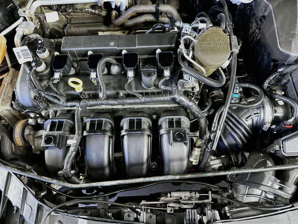 Thumbnail: 2015 Ford Focus - 9