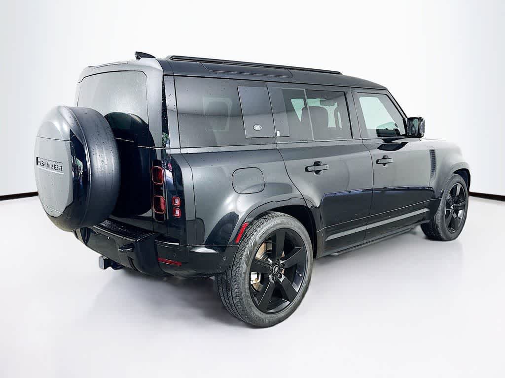 Thumbnail: 2024 Land Rover Defender - 24
