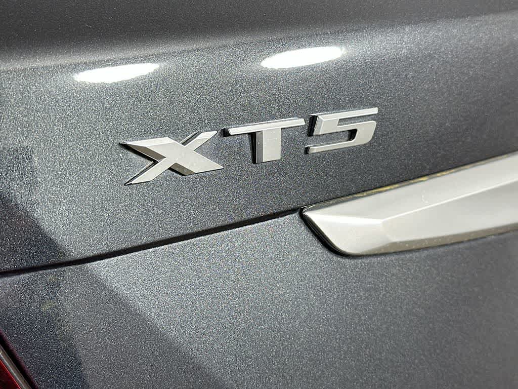 Thumbnail: 2023 Cadillac XT5 - 7