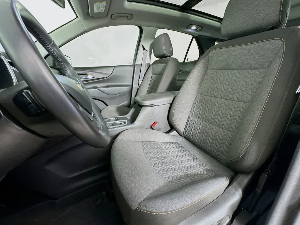 Thumbnail: 2022 Chevrolet Equinox - 12