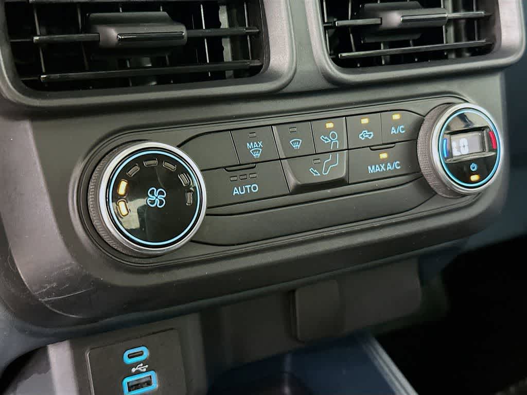 Thumbnail: 2022 Ford Maverick - 17