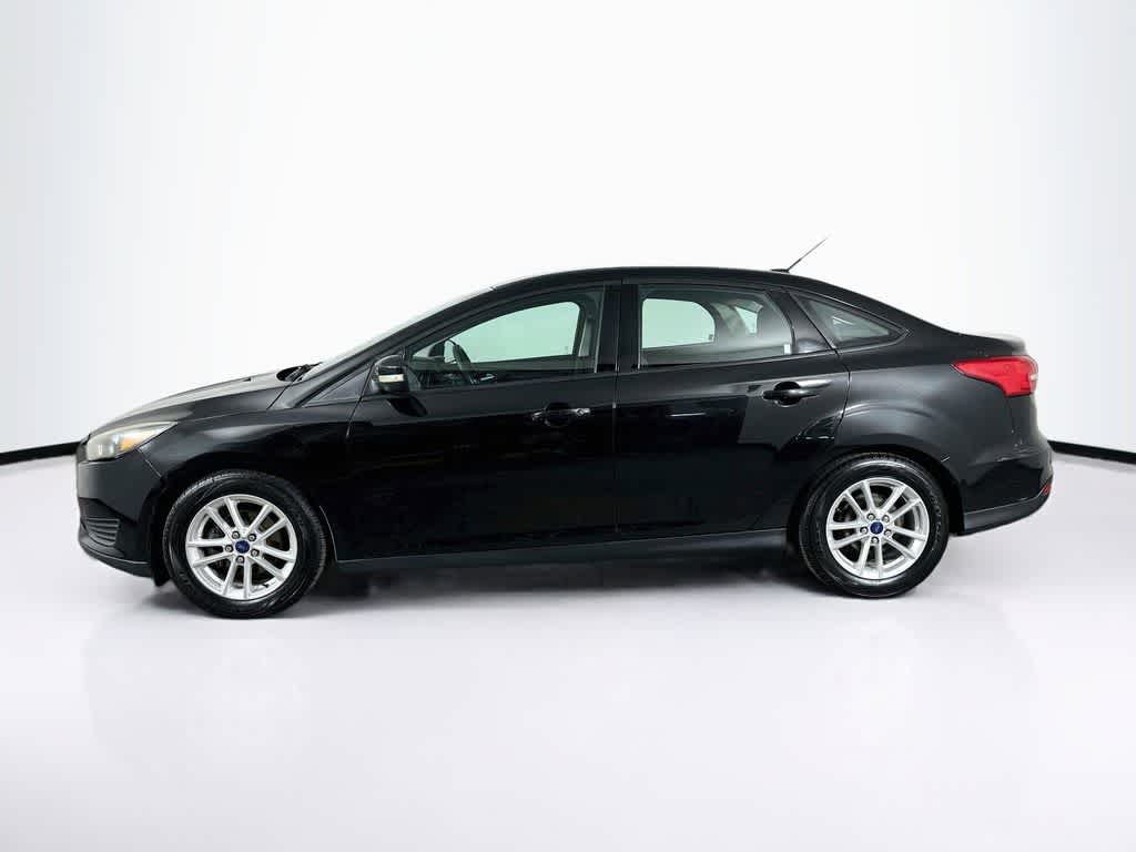 Thumbnail: 2015 Ford Focus - 3
