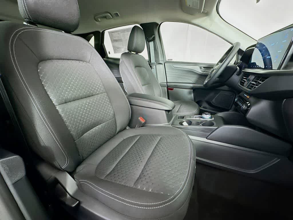 Thumbnail: 2025 Ford Escape - 15