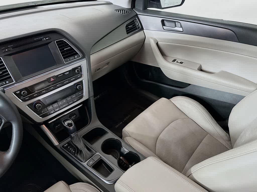 Thumbnail: 2016 Hyundai Sonata - 11