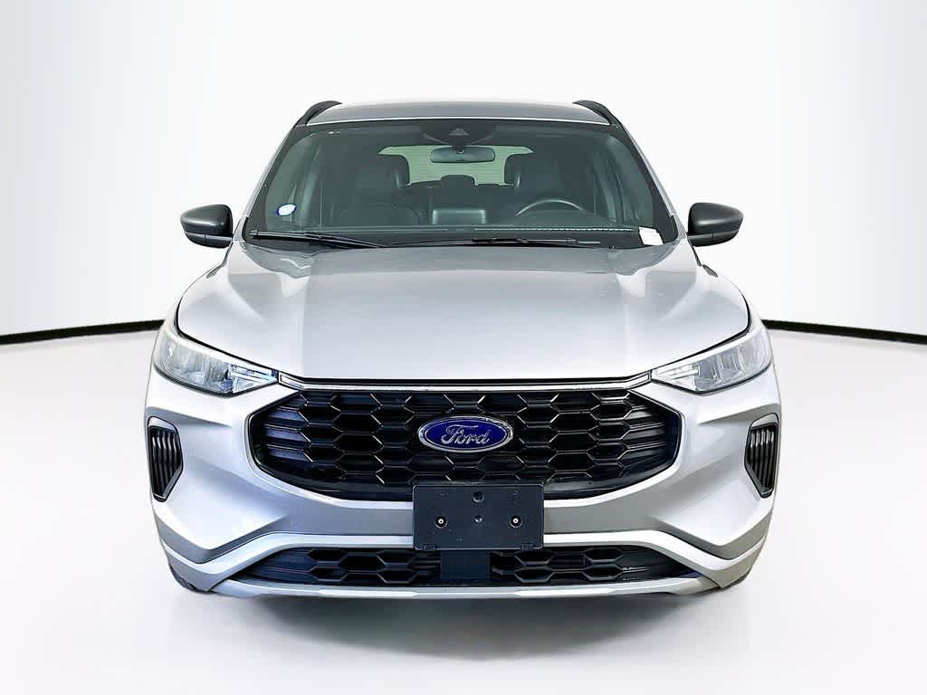 Thumbnail: 2023 Ford Escape - 6