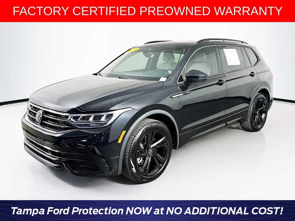 Thumbnail: 2023 Volkswagen Tiguan - 1