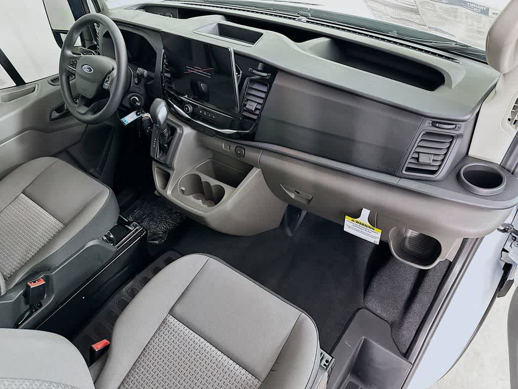 Thumbnail: 2025 Ford Econoline - 30