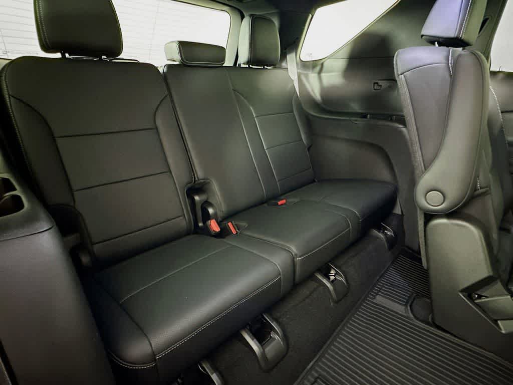 Thumbnail: 2025 Chevrolet Traverse - 34