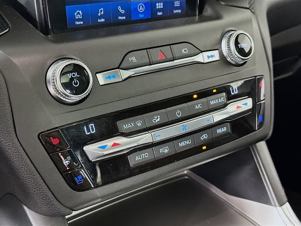 Thumbnail: 2020 Ford Explorer - 18