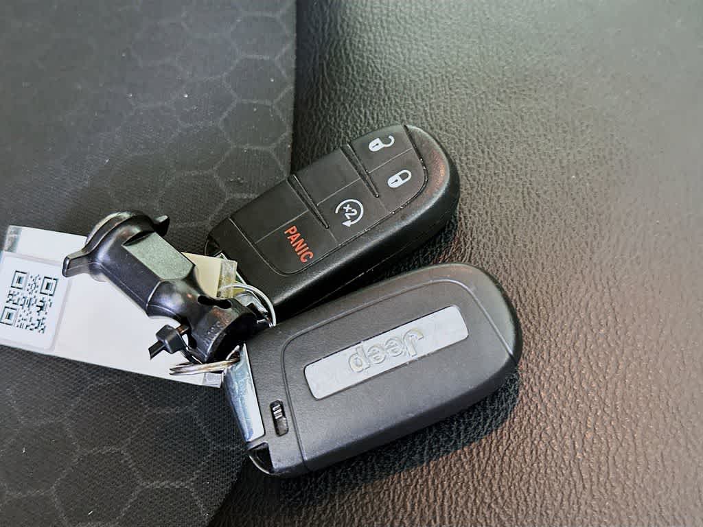 Thumbnail: 2019 Jeep Compass - 22