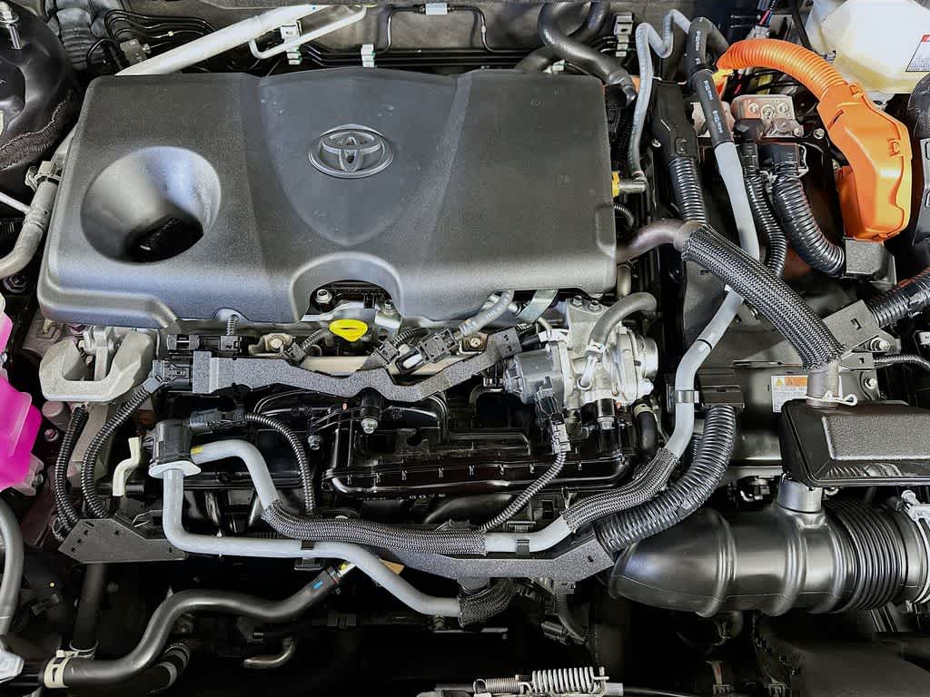 Thumbnail: 2022 Toyota RAV4 - 9