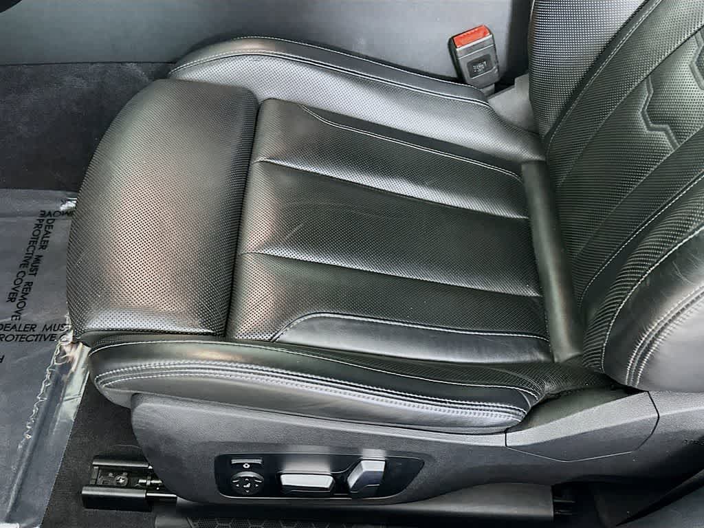 Thumbnail: 2022 BMW 8 Series - 31