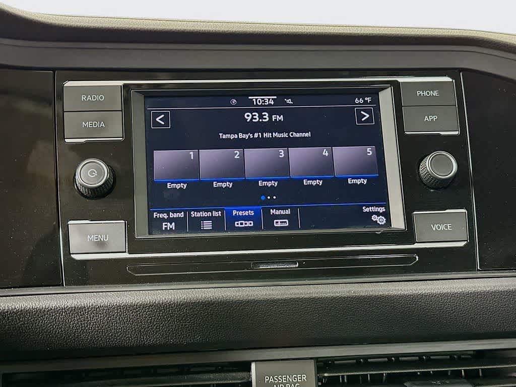 Thumbnail: 2024 Volkswagen Jetta - 16