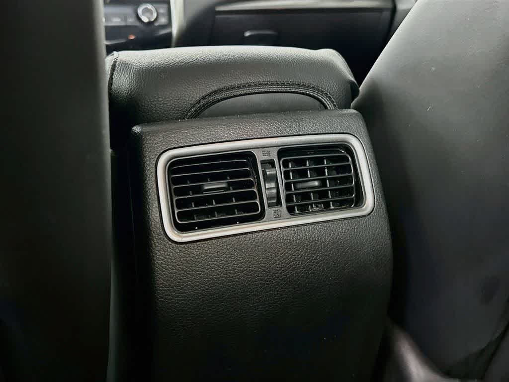 Thumbnail: 2014 Nissan Altima - 12