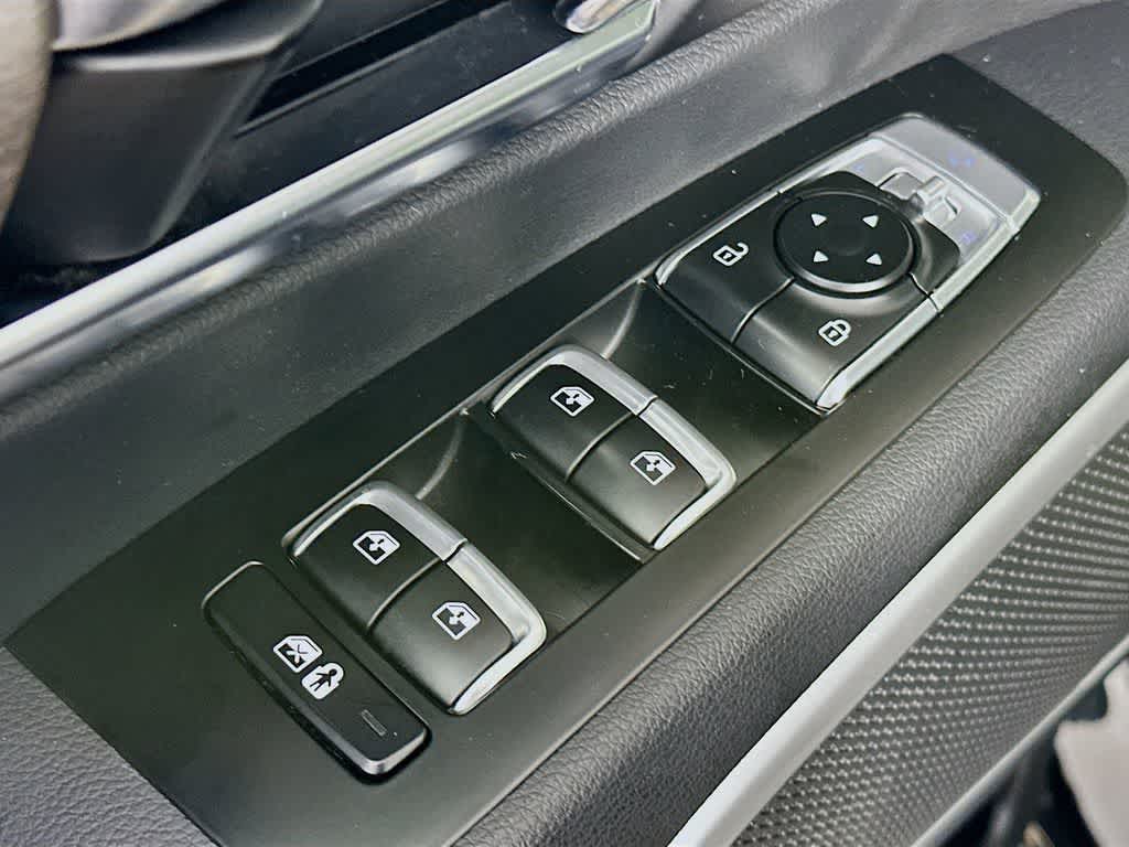 Thumbnail: 2021 Kia Telluride - 27