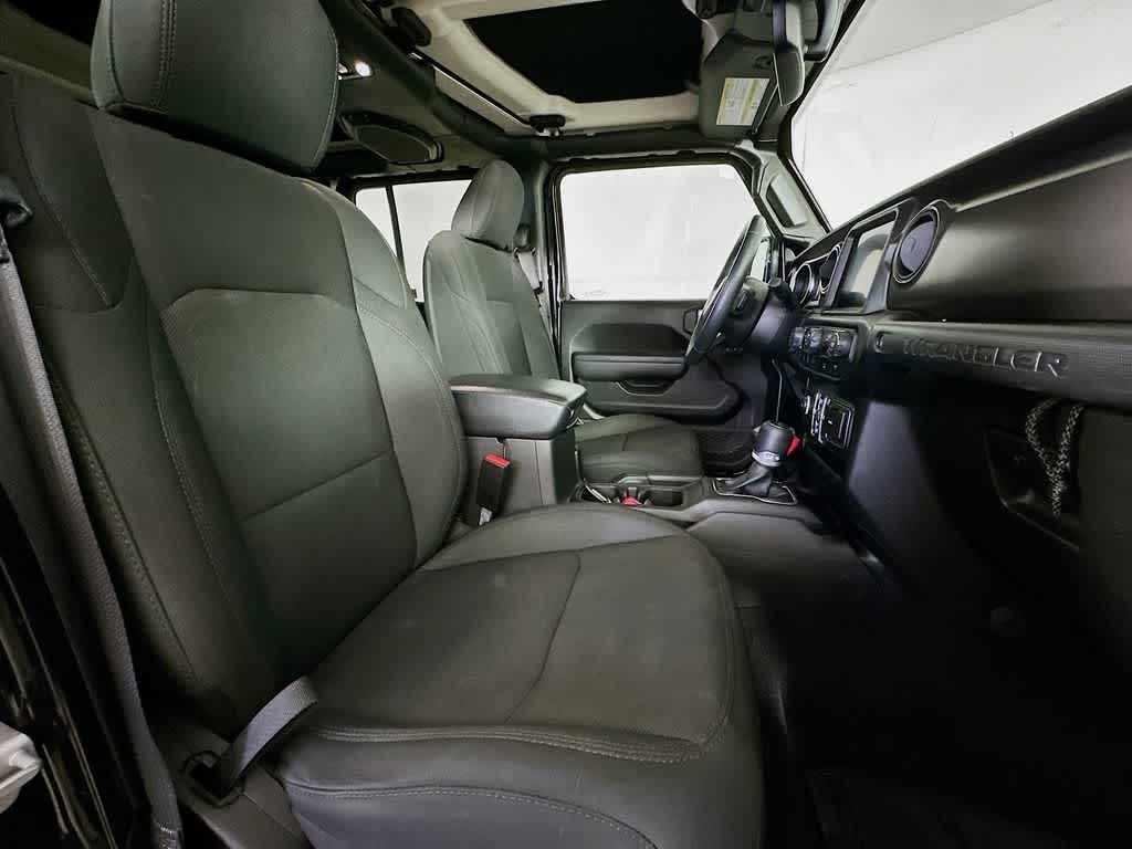 Thumbnail: 2021 Jeep Wrangler - 15