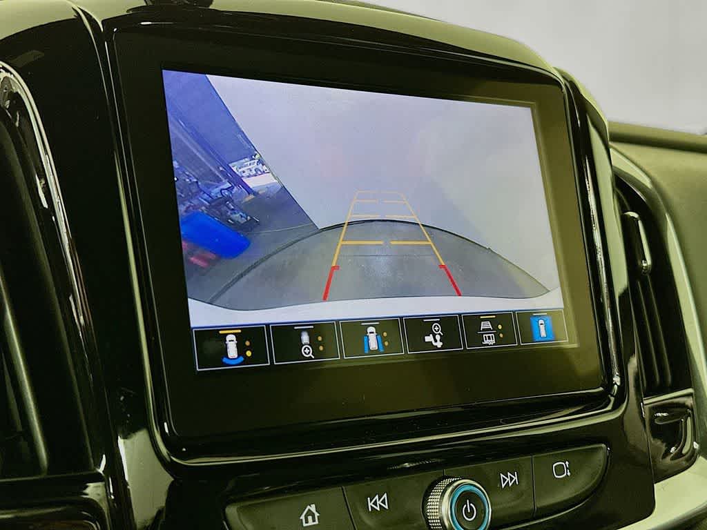 Thumbnail: 2023 Chevrolet Traverse - 28