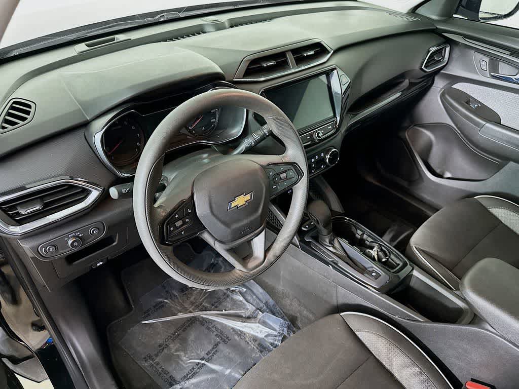 Thumbnail: 2023 Chevrolet TrailBlazer - 2