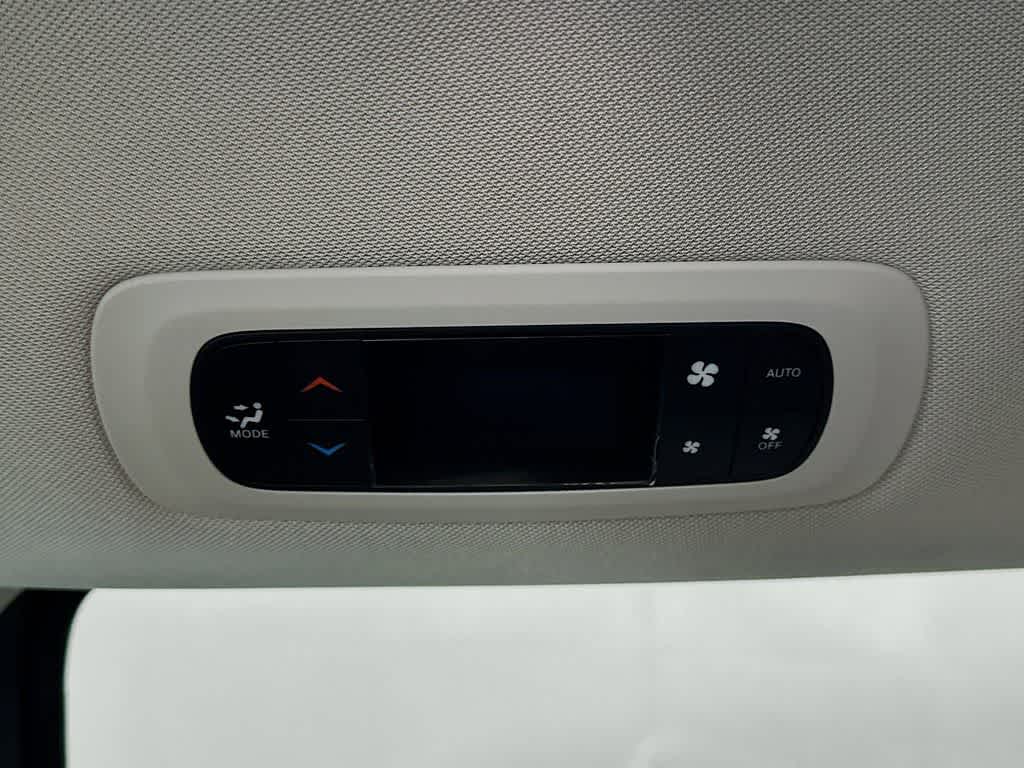 Thumbnail: 2022 Chrysler Pacifica - 13