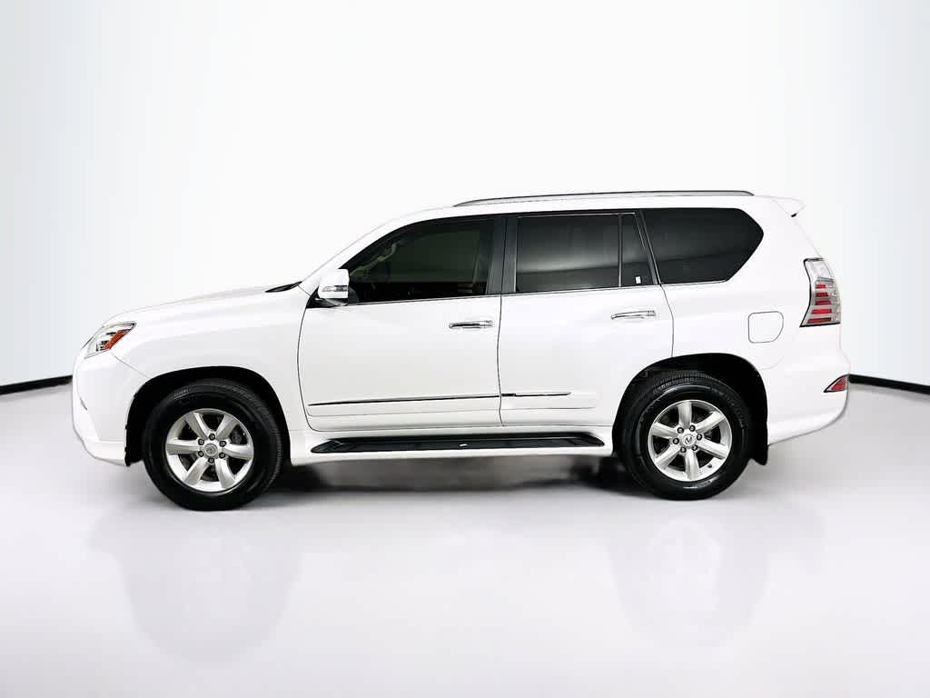 Thumbnail: 2016 Lexus GX - 3