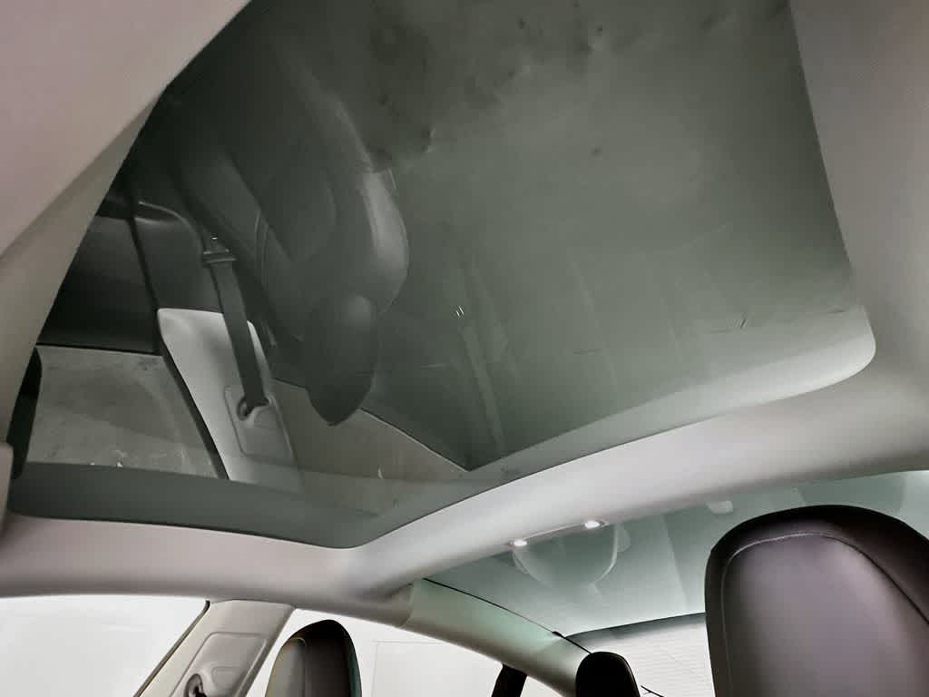 Thumbnail: 2021 Tesla Model 3 - 31