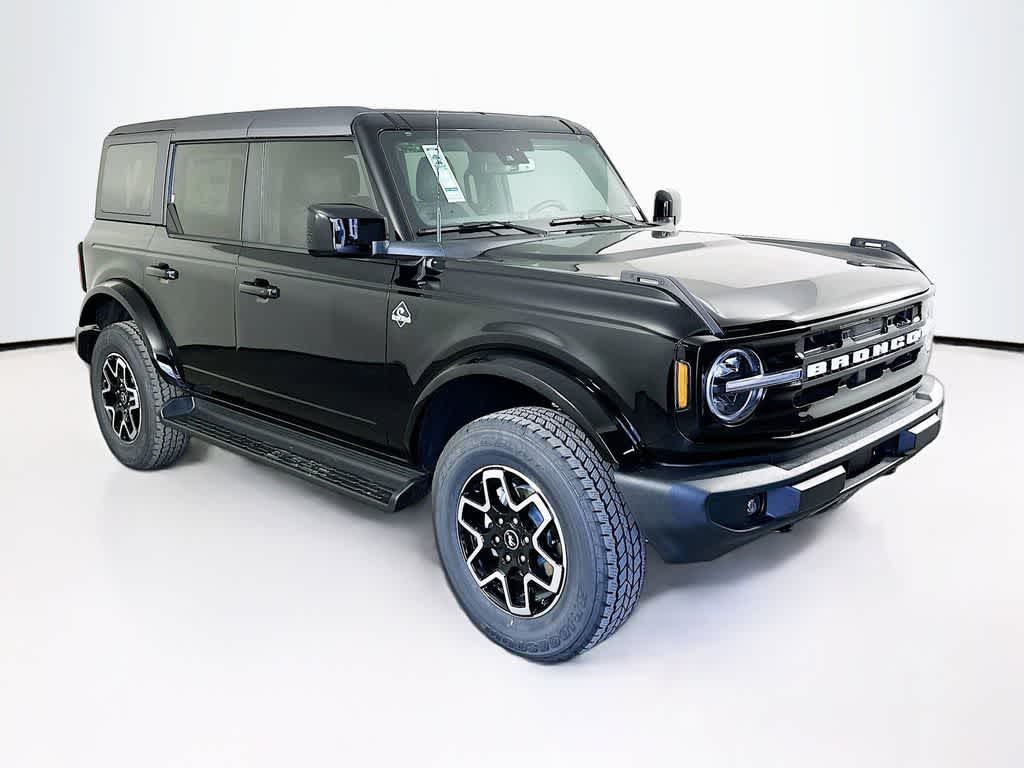 2025 Ford Bronco Outer Banks 23