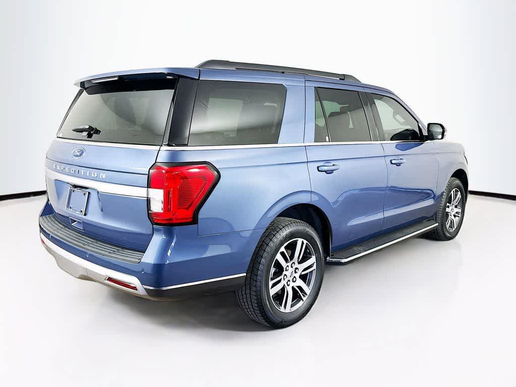 Thumbnail: 2022 Ford Expedition - 25